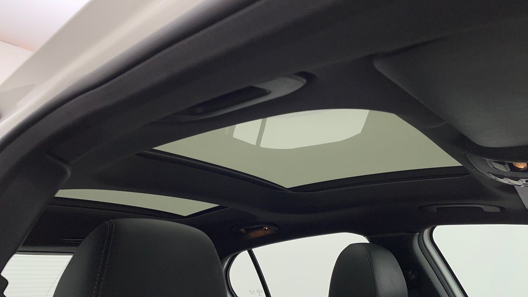 Interior Sunroof/Moonroof