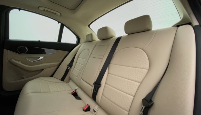 2014 Mercedes Benz C Class C 200 AVANTGARDE, Petrol, Automatic, 59,081 km, Right Side Rear Door Cabin