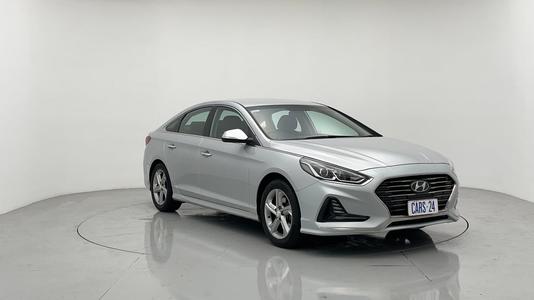 Right Front Diagonal (45- Degree) View