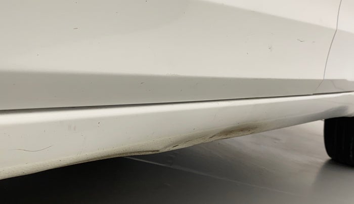 2014 Hyundai Elite i20 MAGNA 1.2, Petrol, Manual, 1,05,921 km, Left running board - Slightly dented