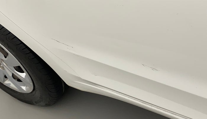 2014 Hyundai Elite i20 MAGNA 1.2, Petrol, Manual, 1,05,921 km, Right rear door - Minor scratches