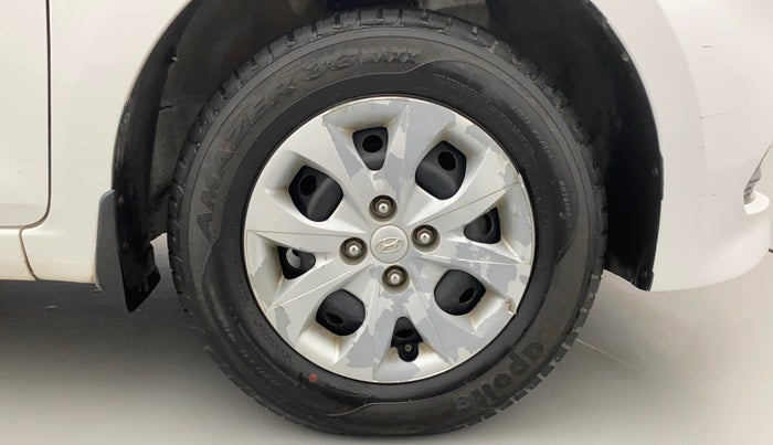 2014 Hyundai Elite i20 MAGNA 1.2, Petrol, Manual, 1,05,921 km, Right Front Wheel