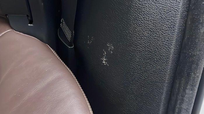 BMW X5-Quarter Panel LHS Scratch