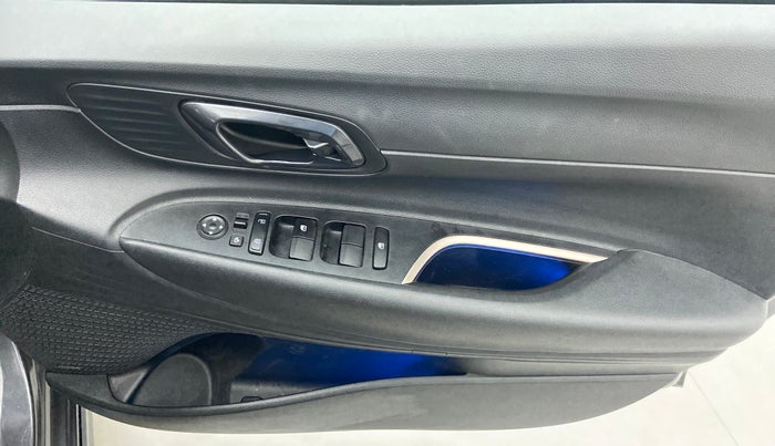 2021 Hyundai NEW I20 ASTA 1.2 AT, Petrol, Automatic, 11,717 km, Driver Side Door Panels Control