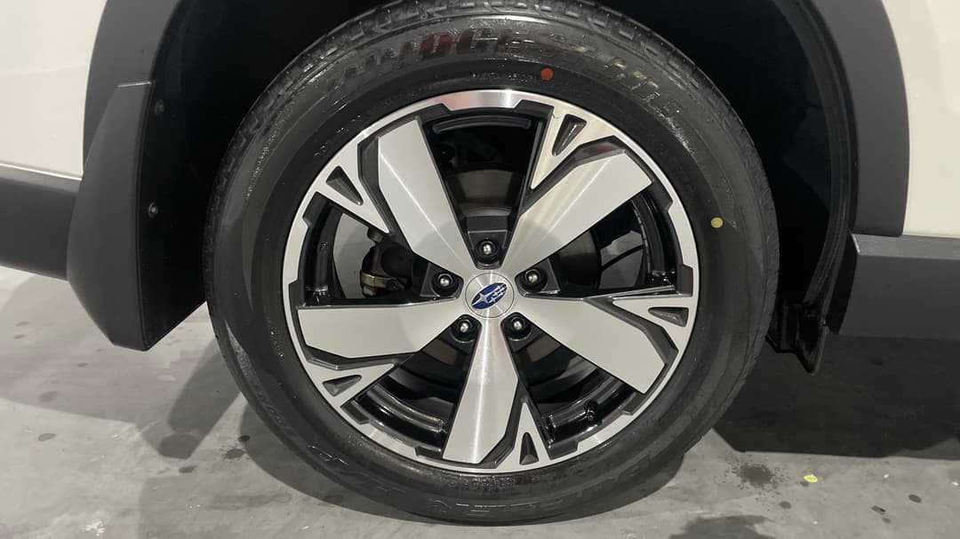 2018 Subaru Forester 2.5i-s (AWD), Automatic, 152071 km, Right Rear Wheel
