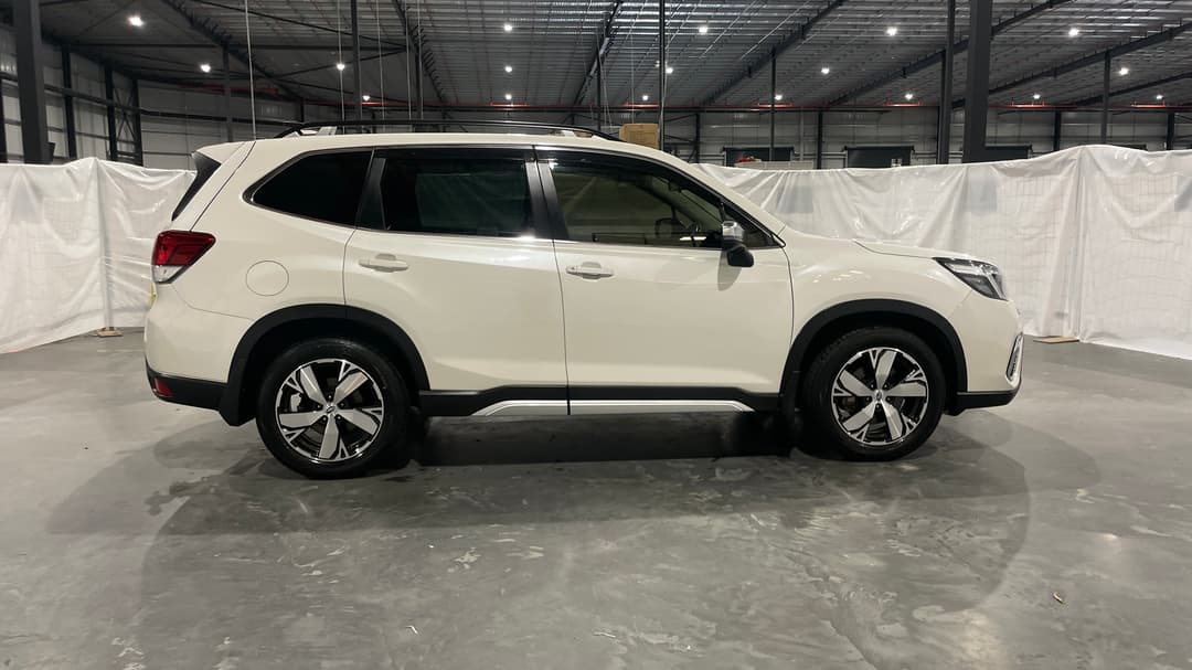 2018 Subaru Forester 2.5i-s (AWD), Automatic, 152071 km, Right Side View
