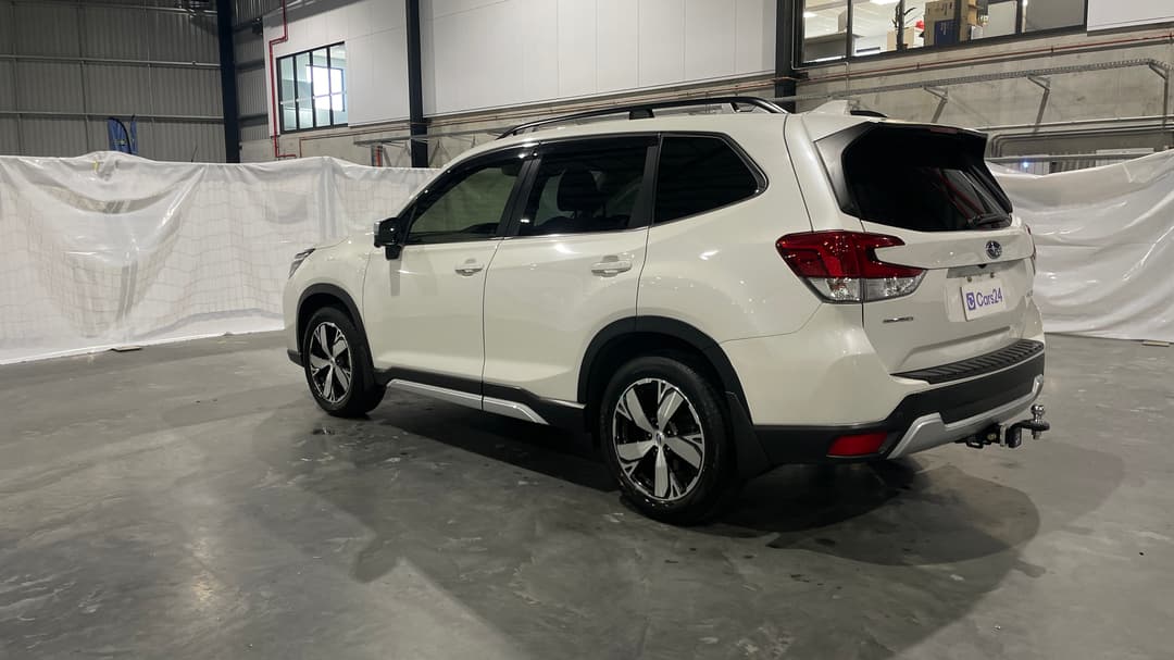 2018 Subaru Forester 2.5i-s (AWD), Automatic, 152071 km, Left Back Diagonal (45- Degree) View