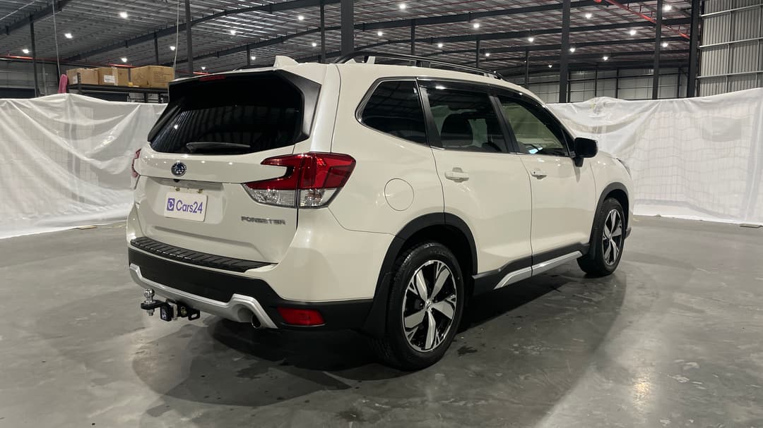 2018 Subaru Forester 2.5i-s (AWD), Automatic, 152071 km, Right Back Diagonal (45- Degree) View