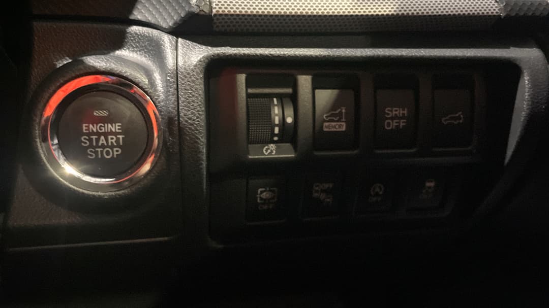 2018 Subaru Forester 2.5i-s (AWD), Automatic, 152071 km, Utility Switches/Buttons