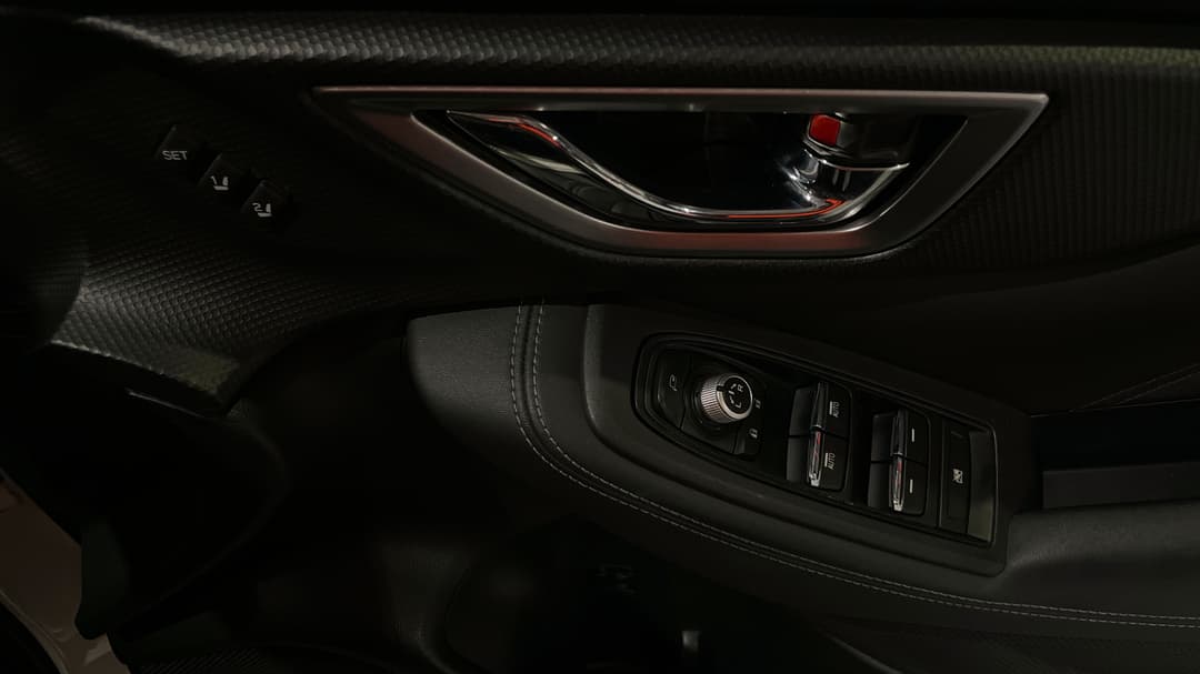 2018 Subaru Forester 2.5i-s (AWD), Automatic, 152071 km, Drivers Side Door Panel Controls