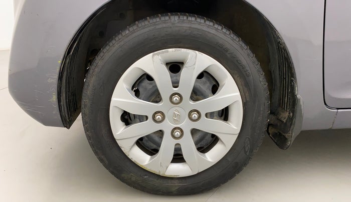 2016 Hyundai Eon SPORTZ, Petrol, Manual, 37,270 km, Left Front Wheel