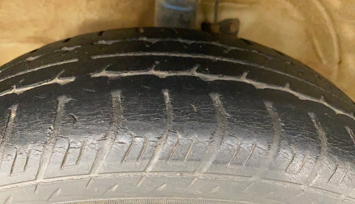 2017 Maruti Wagon R 1.0 VXI AMT, Petrol, Automatic, 31,154 km, Left Front Tyre Tread