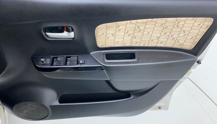 2017 Maruti Wagon R 1.0 VXI AMT, Petrol, Automatic, 31,154 km, Driver Side Door Panels Control