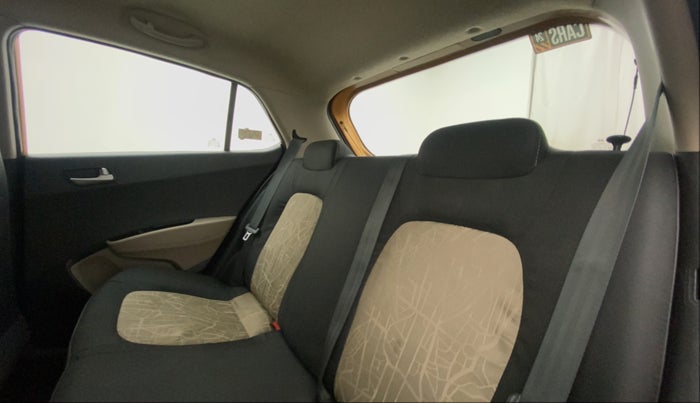 2014 Hyundai Grand i10 SPORTZ AT 1.2 KAPPA VTVT, Petrol, Automatic, 48,548 km, Right Side Rear Door Cabin