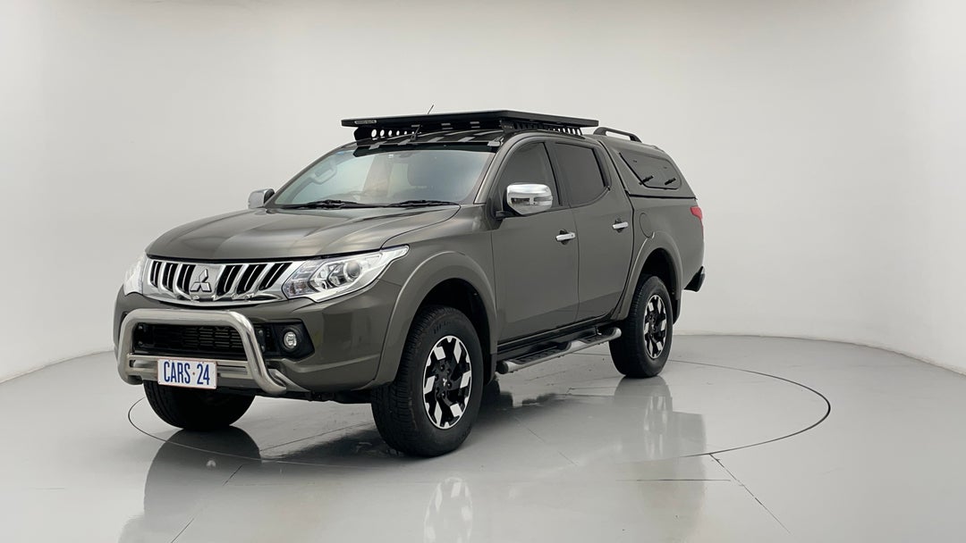 Left Front Diagonal (45- Degree) View