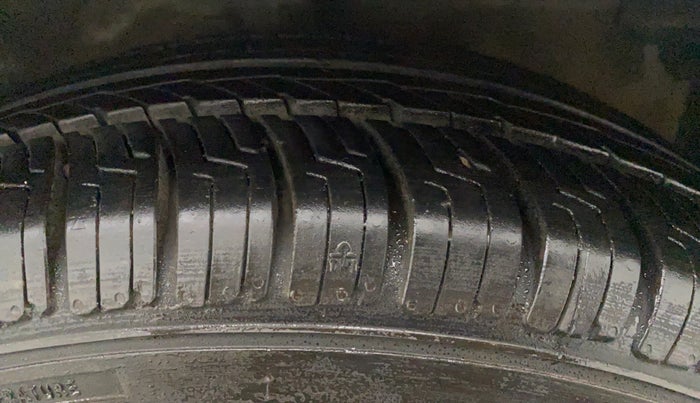 2017 Maruti Celerio VXI, Petrol, Manual, 32,982 km, Left Rear Tyre Tread