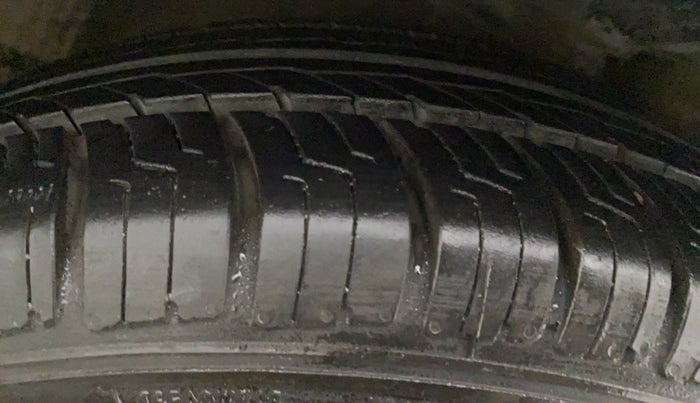 2017 Maruti Celerio VXI, Petrol, Manual, 32,982 km, Right Rear Tyre Tread