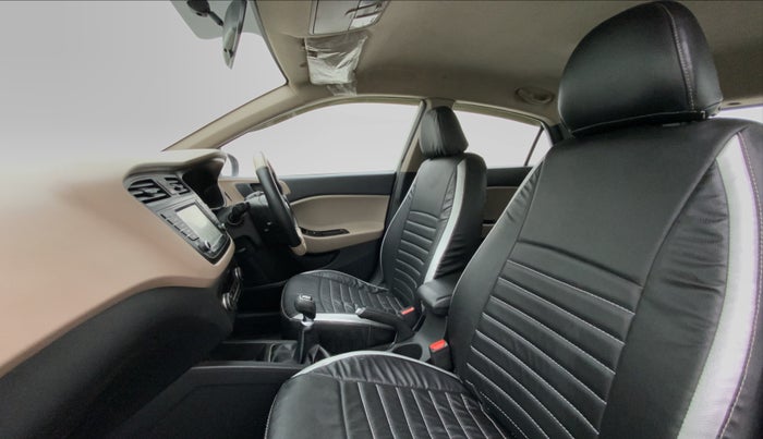 2016 Hyundai Elite i20 ASTA 1.2 (O), CNG, Manual, 46,330 km, Right Side Front Door Cabin