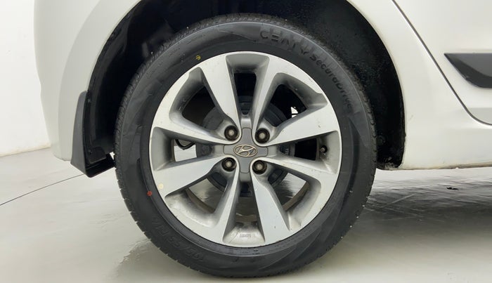 2016 Hyundai Elite i20 ASTA 1.2 (O), CNG, Manual, 46,330 km, Right Rear Wheel