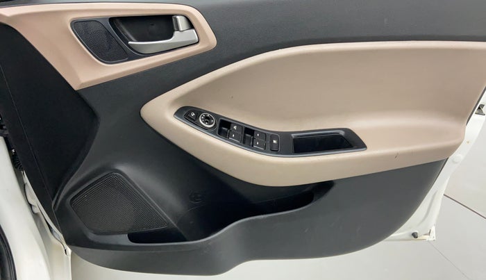 2016 Hyundai Elite i20 ASTA 1.2 (O), CNG, Manual, 46,330 km, Driver Side Door Panels Control