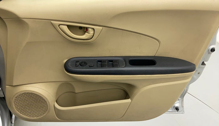 2015 Honda Amaze 1.5 SMT I DTEC, Diesel, Manual, 97,080 km, Driver Side Door Panels Control