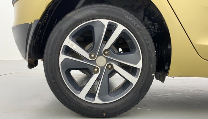 2020 Tata ALTROZ XZ 1.2, Petrol, Manual, 32,195 km, Right Rear Wheel
