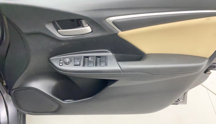 2017 Honda Jazz 1.2L I-VTEC V, Petrol, Manual, 61,726 km, Driver Side Door Panels Control