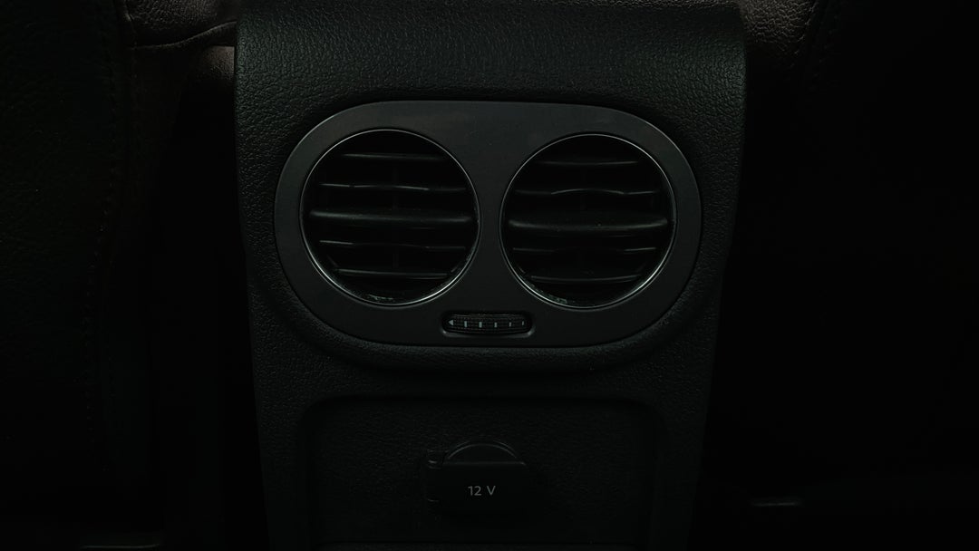 2015 Volkswagen Tiguan 155 Tsi R-line (4x4), Automatic, 81874 km, Rear A/C Vent