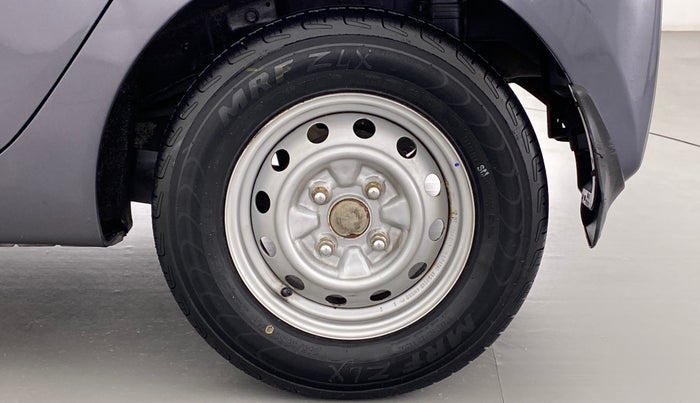 2016 Hyundai Eon ERA PLUS, Petrol, Manual, 21,195 km, Left Rear Wheel