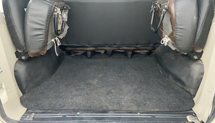 2017 Mahindra Scorpio S6 PLUS, Diesel, Manual, 42,408 km, Boot Inside View