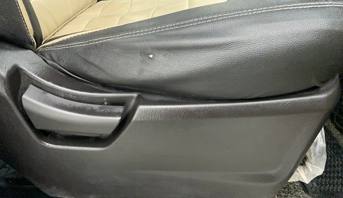 2017 Mahindra Scorpio S6 PLUS, Diesel, Manual, 42,408 km, Driver Side Adjustment Panel