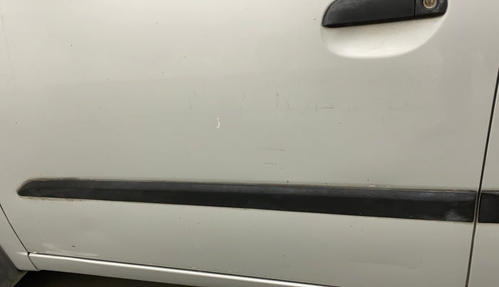 2013 Hyundai i10 MAGNA 1.1, CNG, Manual, 45,100 km, Front passenger door - Slightly dented