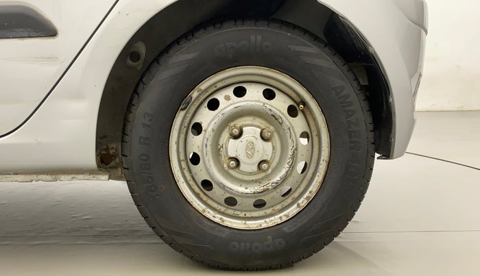 2013 Hyundai i10 MAGNA 1.1, CNG, Manual, 45,100 km, Left Rear Wheel