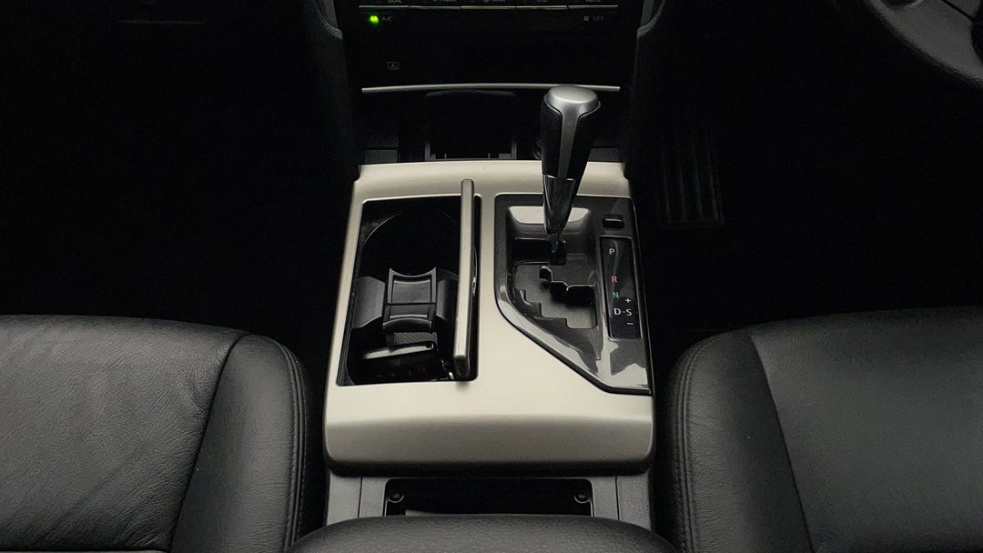 2017 Toyota Aurion At-x, Automatic, 103336 km, Gear Lever 