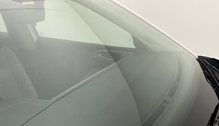 2021 Volkswagen TAIGUN HIGHLINE 1.0 TSI MT, Petrol, Manual, 18,733 km, Front windshield - Minor spot on windshield