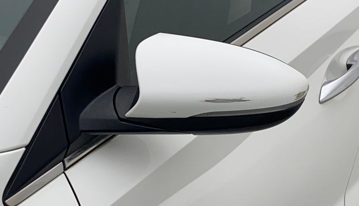 2022 Hyundai NEW I20 ASTA 1.2 MT, Petrol, Manual, 36,592 km, Left rear-view mirror - Minor scratches