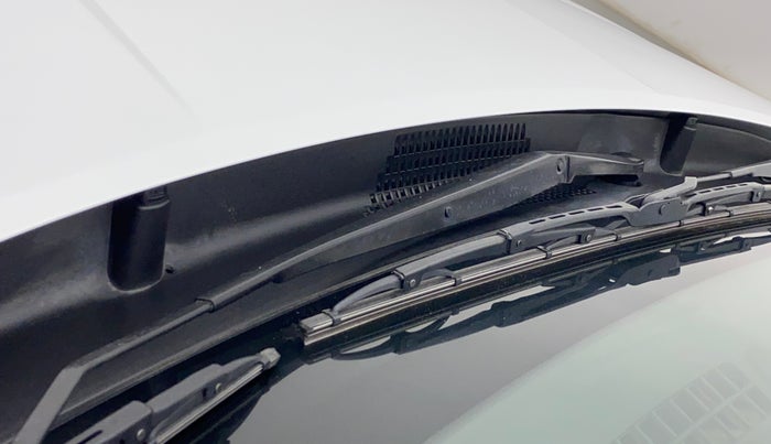2022 Hyundai NEW I20 ASTA 1.2 MT, Petrol, Manual, 36,592 km, Front windshield - Wiper nozzle not functional