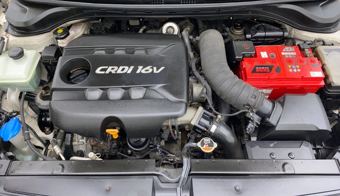 2018 Hyundai Verna 1.6 CRDI SX + AT, Diesel, Automatic, 61,199 km, Engine Bonet View