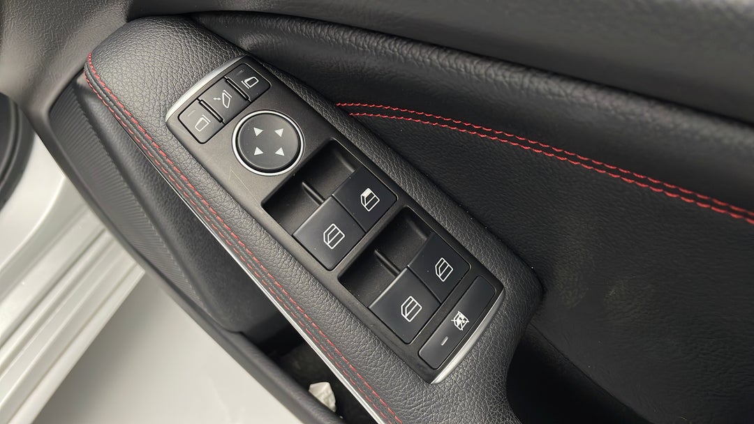 2016 Mercedes-benz A250 Sport, Automatic, 51315 km, Drivers Side Door Panel Controls