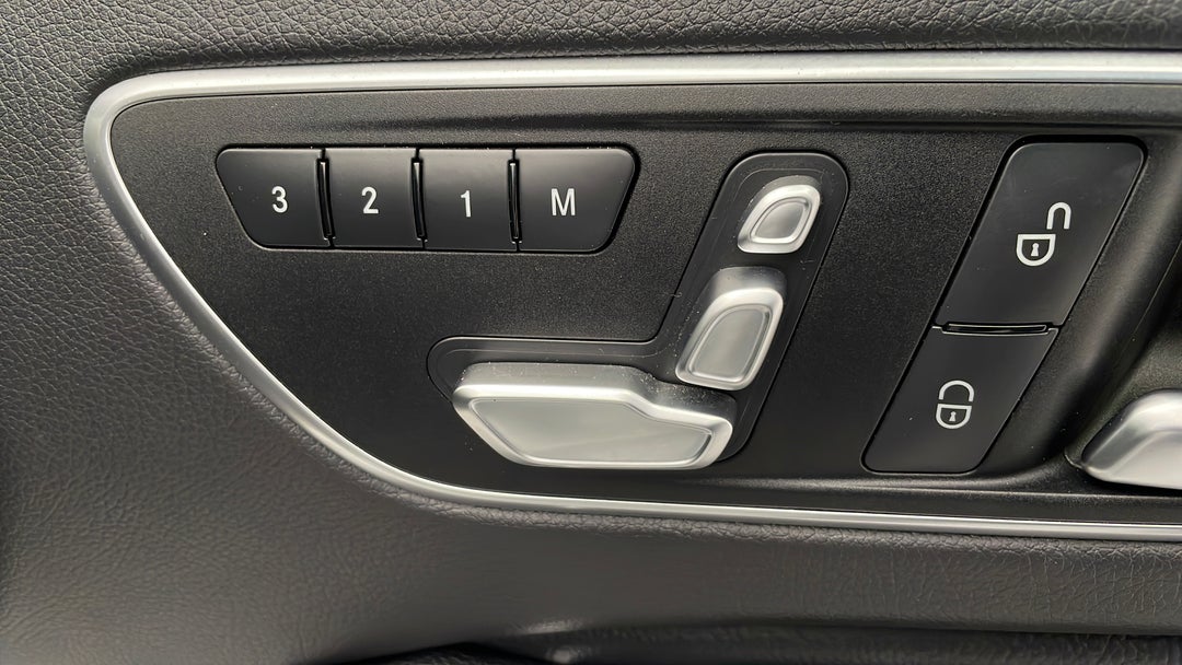 2016 Mercedes-benz A250 Sport, Automatic, 51315 km, Drivers Side Adjustment Panel
