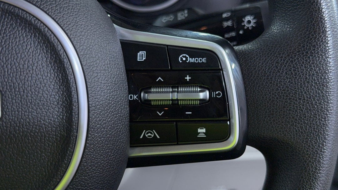 2022 Kia Carnival S, Automatic, 69526 km, Cruise Control