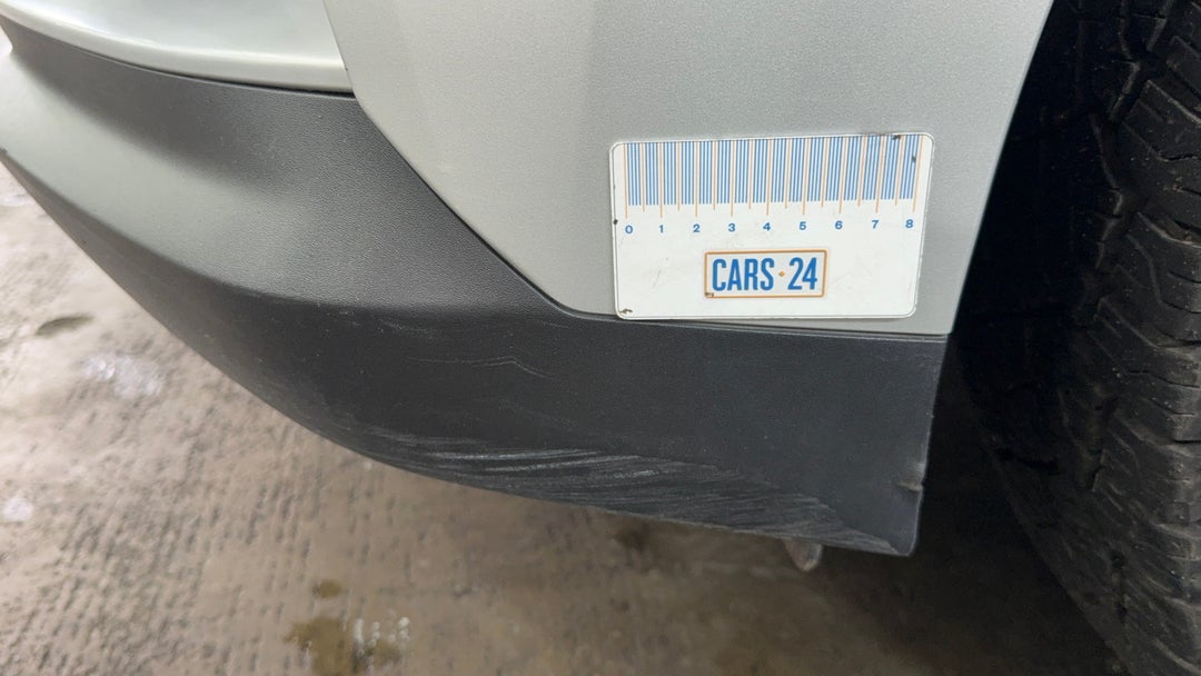 2022 Kia Carnival S, Automatic, 69526 km, Bumper Front Scratch