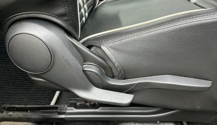 2019 Maruti Swift VXI AMT D, Petrol, Automatic, 22,007 km, Driver Side Adjustment Panel