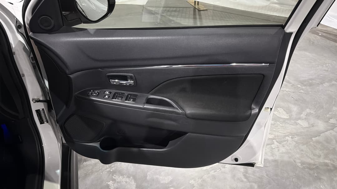 2017 Mitsubishi ASX Ls (2WD), Automatic, 144857 km, Speaker View