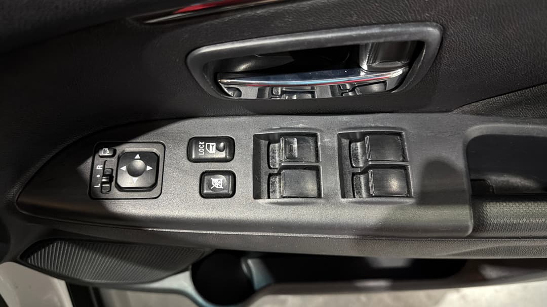 2017 Mitsubishi ASX Ls (2WD), Automatic, 144857 km, Drivers Side Door Panel Controls