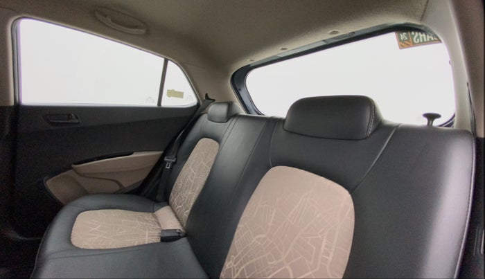 2014 Hyundai Grand i10 MAGNA 1.2 KAPPA VTVT, Petrol, Manual, 24,080 km, Right Side Rear Door Cabin