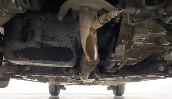 2015 Volkswagen Vento HIGHLINE PETROL, Petrol, Manual, 75,838 km, Front Underbody
