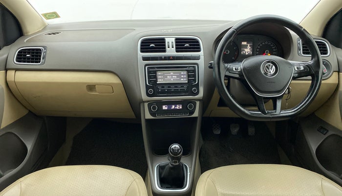 2015 Volkswagen Vento HIGHLINE PETROL, Petrol, Manual, 75,838 km, Dashboard