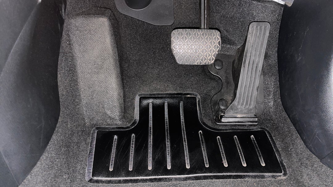 2023 Mazda CX-3 G20 Pure, Automatic, 47866 km, Pedals and Footmat