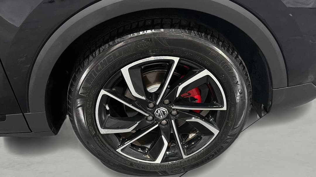 2022 MG Zst Essence, Automatic, 35651 km, Right Front Wheel